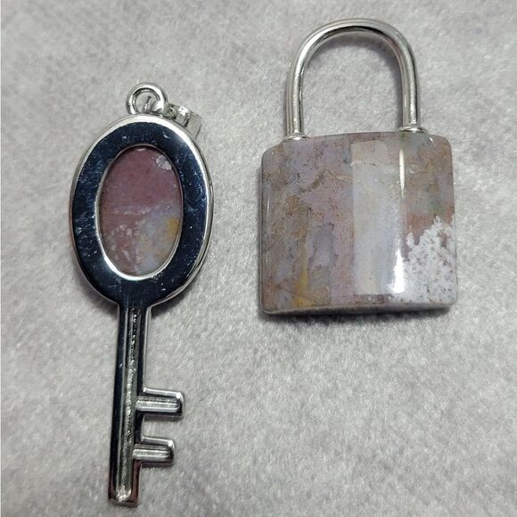 Jasper Lock and Key Pendants - Picture 4 of 8